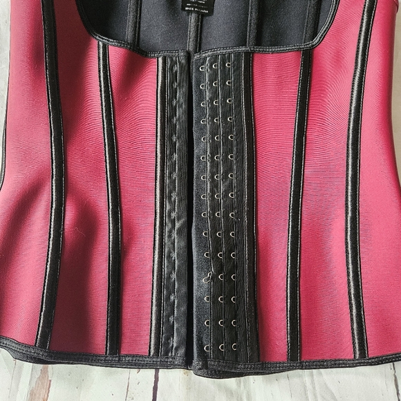 Corset Story Women's Black and Burgandy Corset Size M/L - Picture 6 of 14